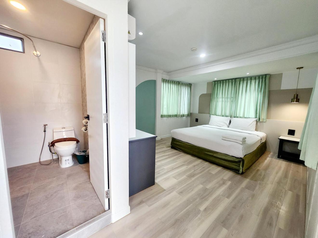 Seatel Phuket, Patong Beach Ngoại thất bức ảnh