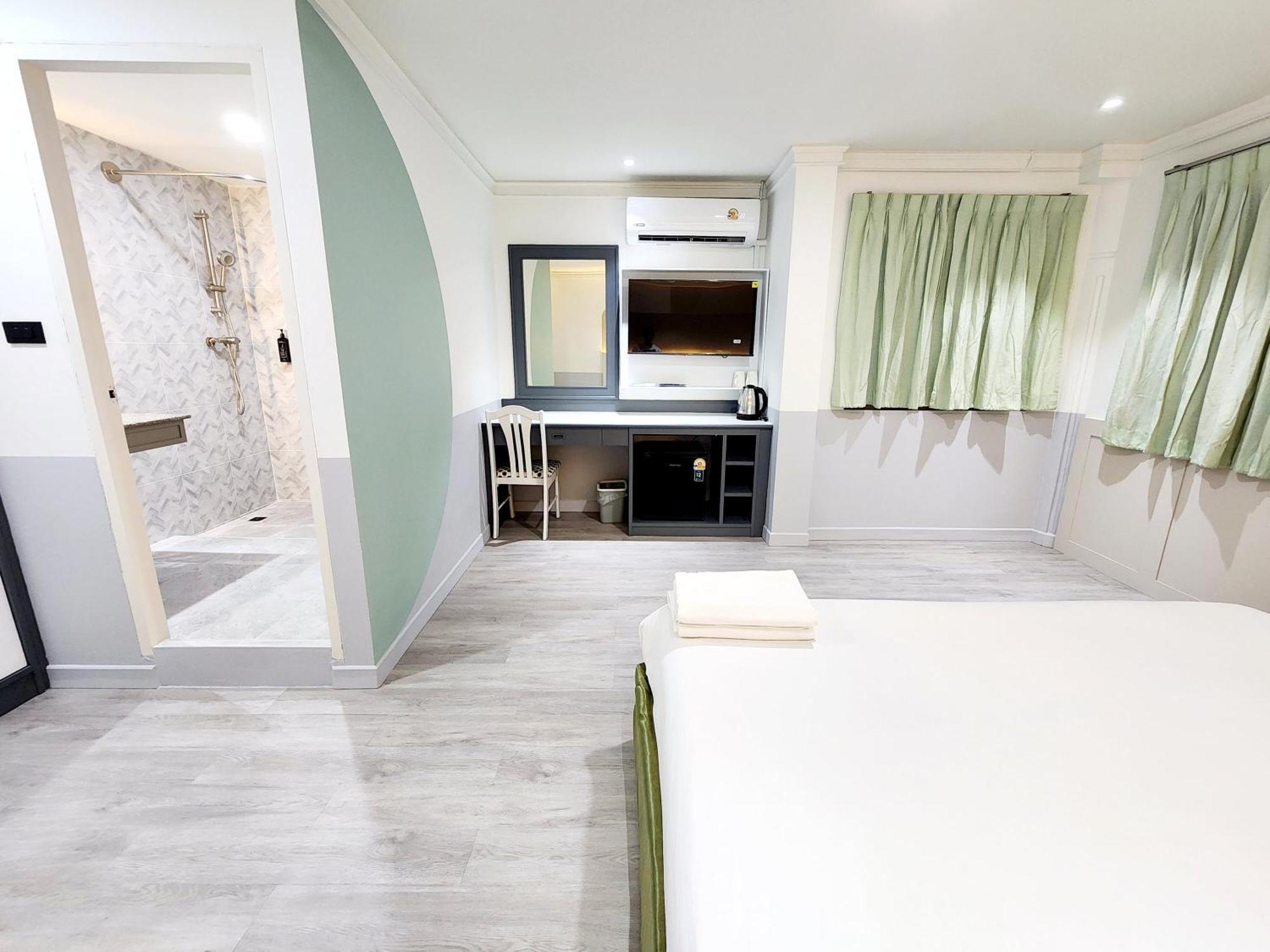 Seatel Phuket, Patong Beach Ngoại thất bức ảnh