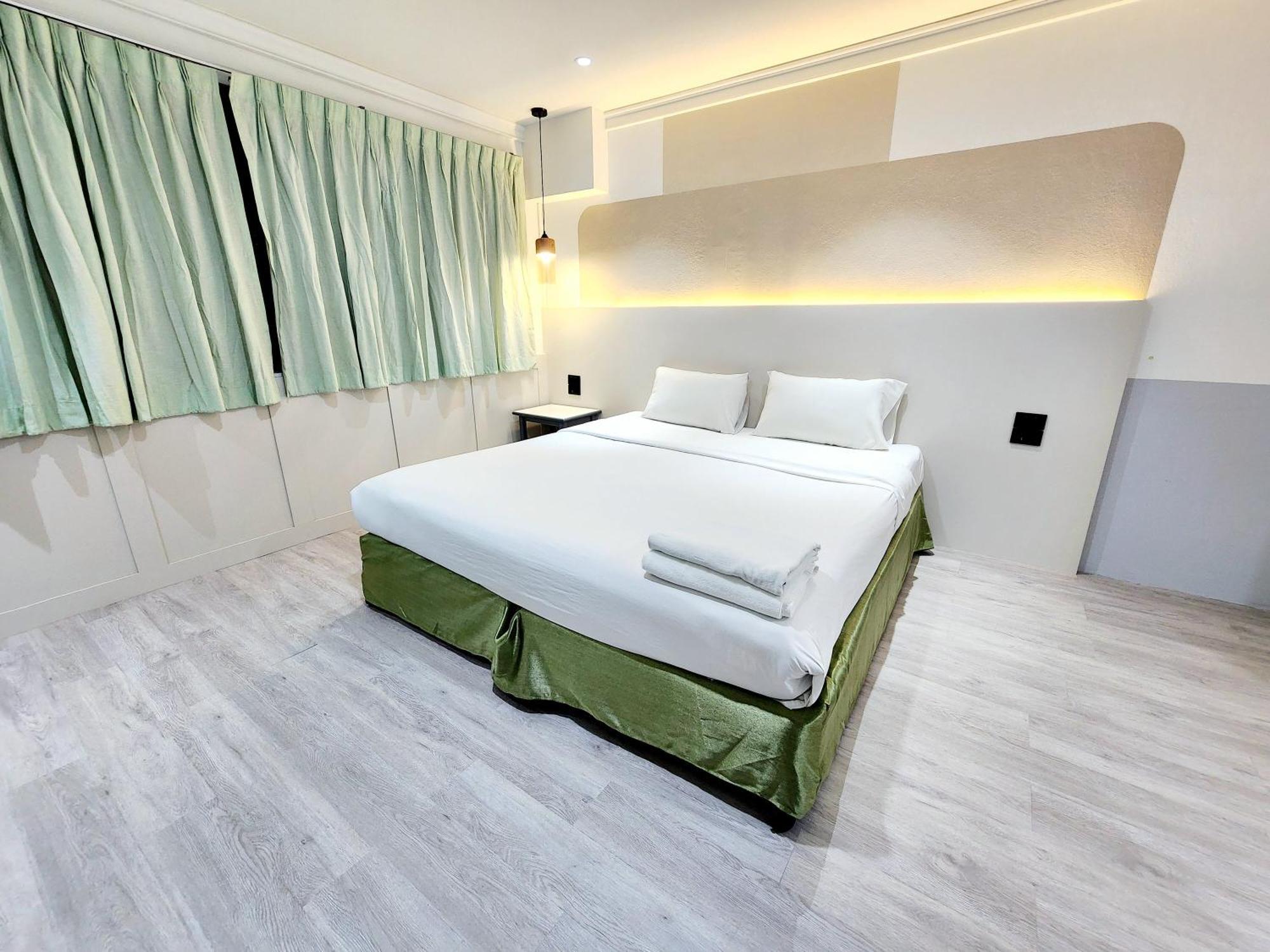 Seatel Phuket, Patong Beach Ngoại thất bức ảnh