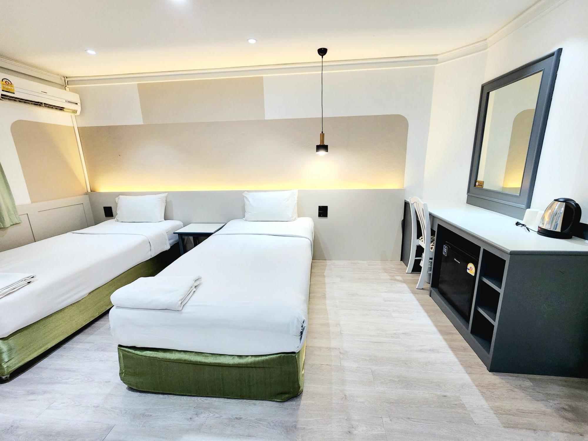 Seatel Phuket, Patong Beach Ngoại thất bức ảnh
