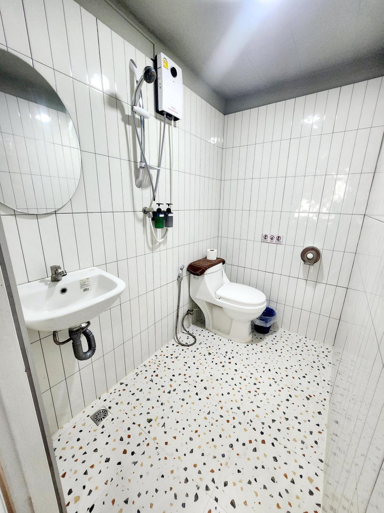 Seatel Phuket, Patong Beach Ngoại thất bức ảnh