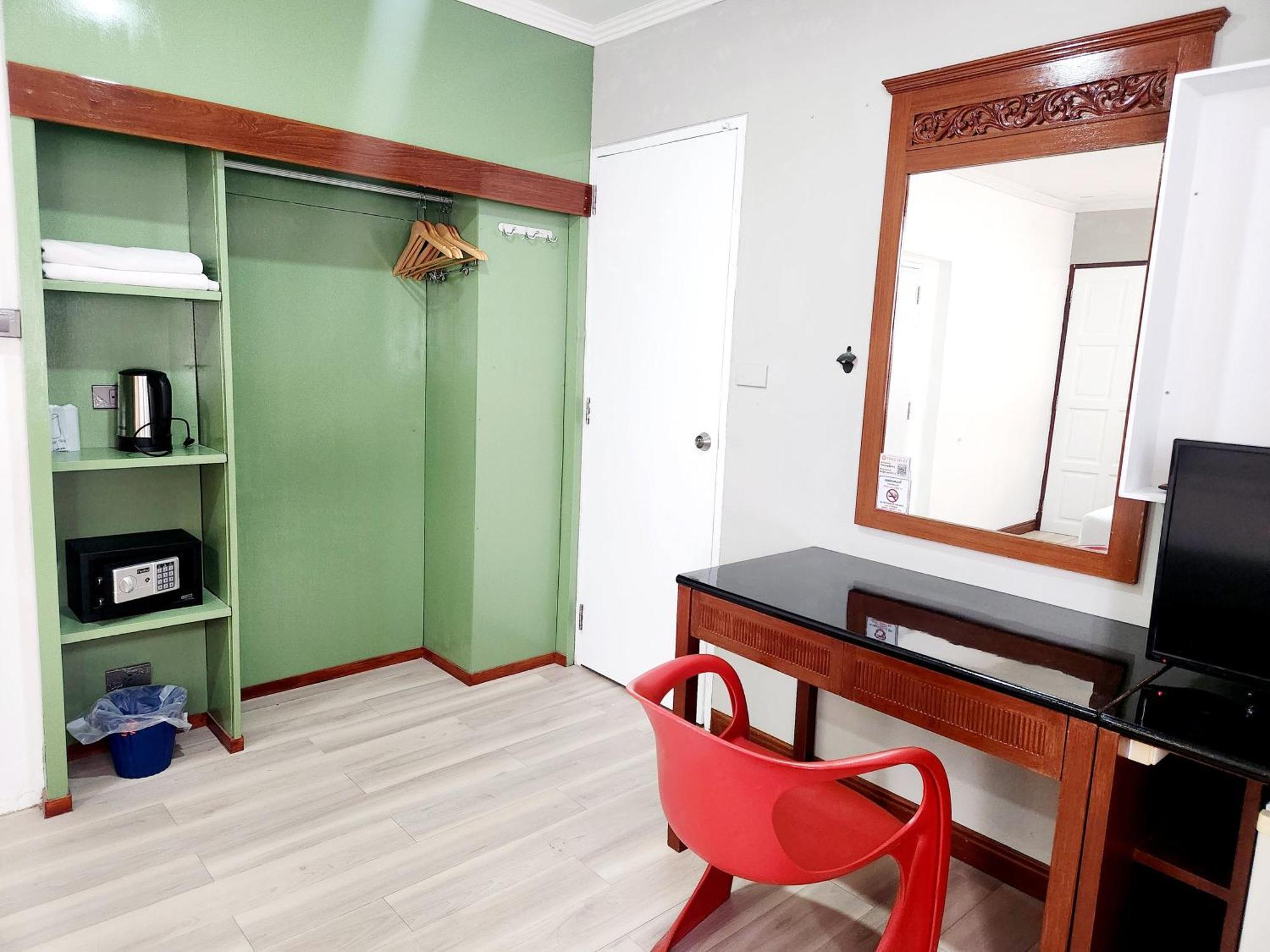 Seatel Phuket, Patong Beach Ngoại thất bức ảnh